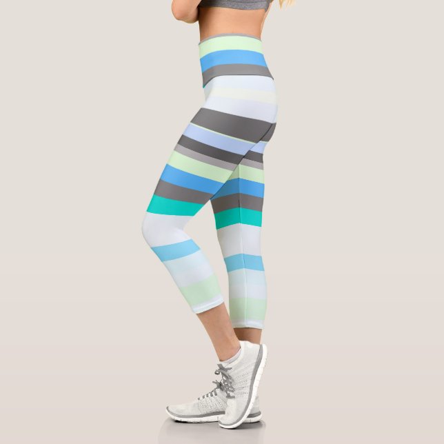 Blaue, grüne und graue Abstrakte Streifen Capri Leggings (Links)