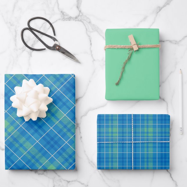 Blaue, grüne und weiße Karos Geschenkpapier Set (Vorderseite)