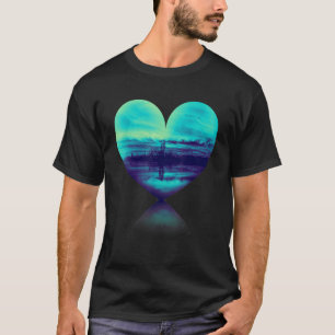 Blaue Herzansicht der Landschaft mit Bäumen und Wo T-Shirt