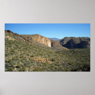 Blaue Himmel, Gebirge und Wasser Poster