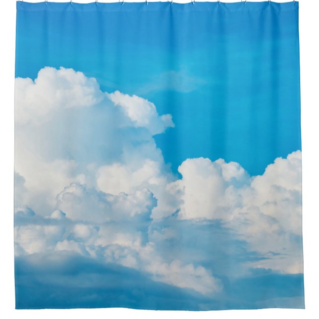 Blaue Himmelshinterwolken weiß Duschvorhang (Vorderseite)
