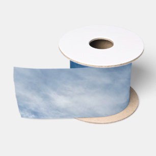 Blaue Himmelswolken Satinband