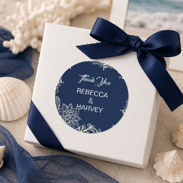 Blaue Hochzeit am Strand Runder Aufkleber