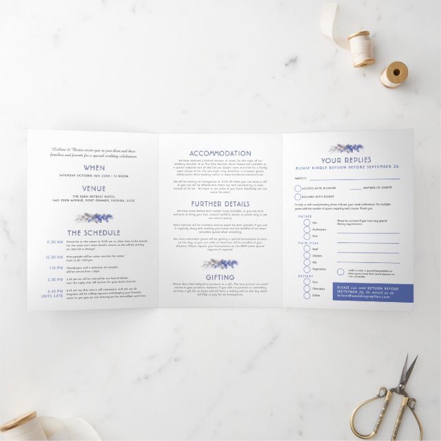 Blaue Hochzeit mit grauem Wasser Dreifach Gefaltete Einladung (Innenseite)