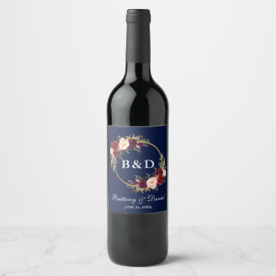 Blaue Hochzeit von Burgundy Floral Wreath Monogram Weinetikett