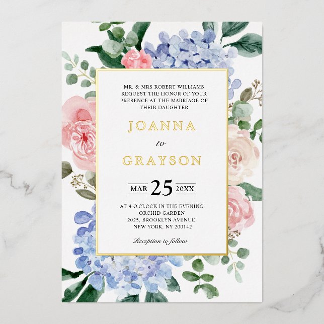 Blaue Hydrangeas Pastellrosa Rosen Hochzeit für Folieneinladung (Vorderseite)