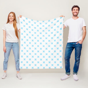 Blaue Kreuzstiche auf weiß Fleecedecke