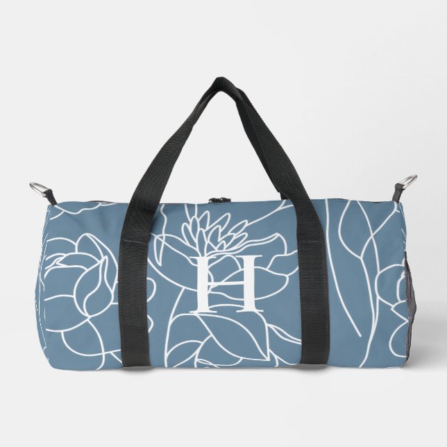 Blaue Lila Aquarell-Wildblumen-Monogramm Duffle Bag (Vorderseite)