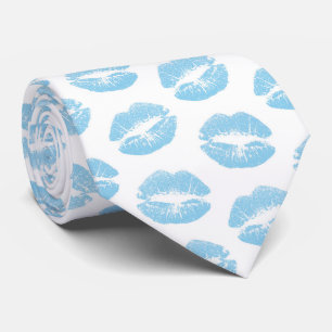 Blaue Lippen, Lippenmuster, blauer Lipstick, Kuss Krawatte