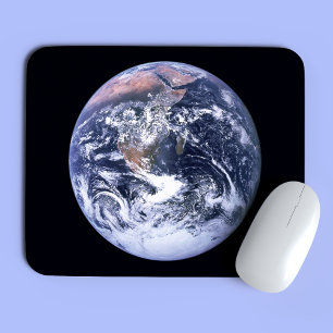 Blaue Marmel Erde auf Schwarz Mousepad