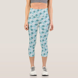 Blaue marokkanische Trellis, Latticework, Quatrefo Capri Leggings