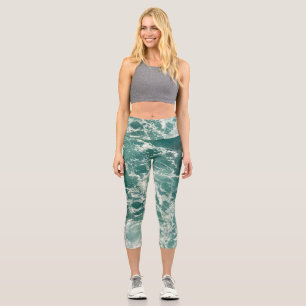 Blaue Meereswellen Capri Leggings