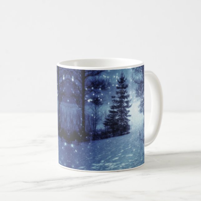 Blaue Moonlit Magische Wälder Winterlandschaft Kaffeetasse (VorderseiteRechts)