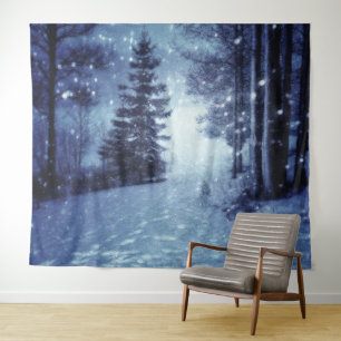 Blaue Moonlit Magische Wälder Winterlandschaft Wandteppich