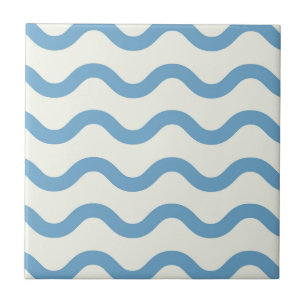 Blaue nautische groovige Wellenstreifen moderne Mi Fliese