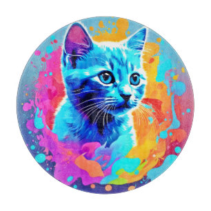 Blaue Neonkatze im Spritzer Schneidebrett