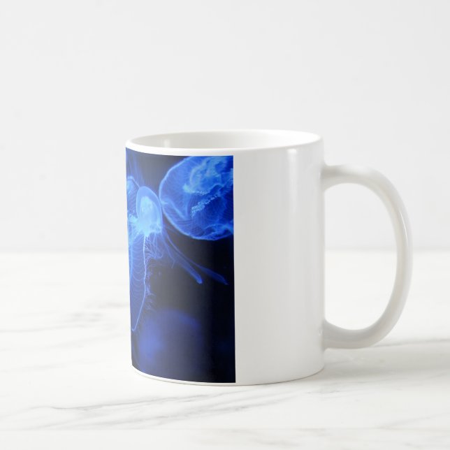 Blaue Neonquallen Kaffeetasse (Rechts)