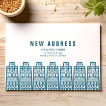 Blaue neue Adresse mit Retro-Cartoon-Gebäude