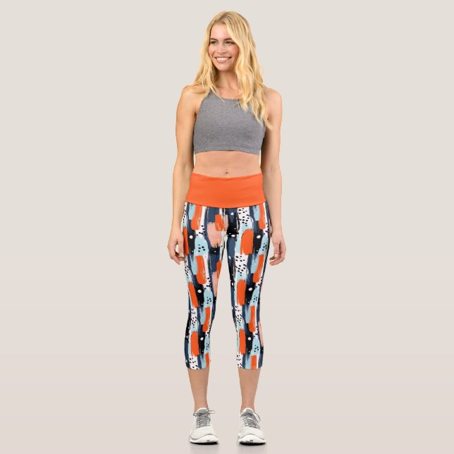 Blaue Orangen Pinselstriche Abstraktes Muster Capri Leggings (Vorderseite)