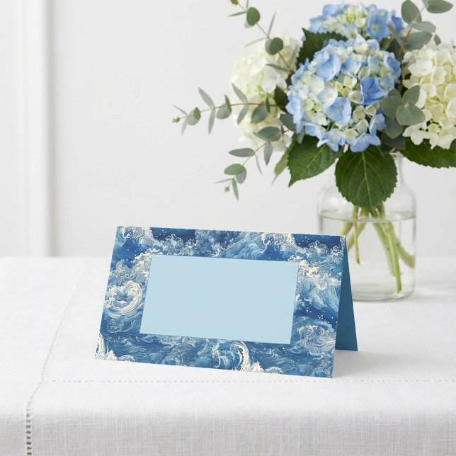 Blaue Ozeanwellen Platzkarte (Blue ocean crashing waves place card.)