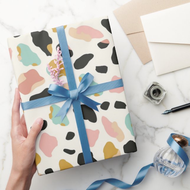 Blaue Pastel Leopard-Spots Geschenkpapier (Schenken)