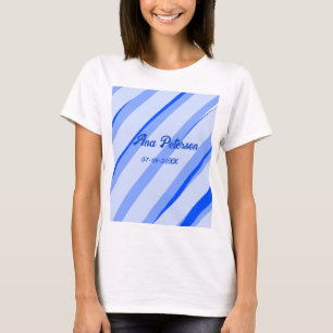 Blaue Pastell-Linien mit Namen Datum Boho Retro-Mu T-Shirt