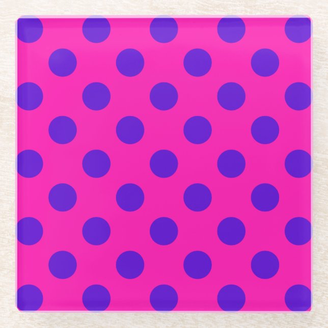 Blaue Polka-Punkte auf Fuchsia Glasuntersetzer (Vorderseite)
