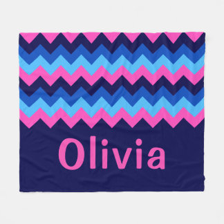 Blaue Rosa Chevron-Monogramm-Fleece-Decke mittelgr Fleecedecke