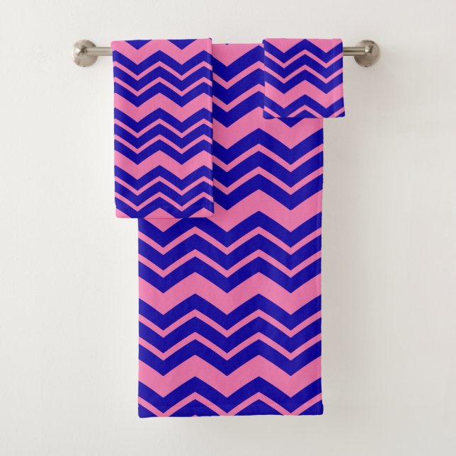 Blaue Rosa Chevron-Zickzack-Design  Badhandtuch Set (Insitu)
