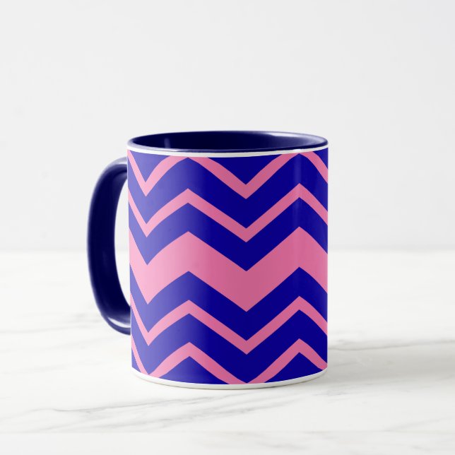 Blaue Rosa Chevron-Zickzack-Design  Tasse (Vorderseite Links)