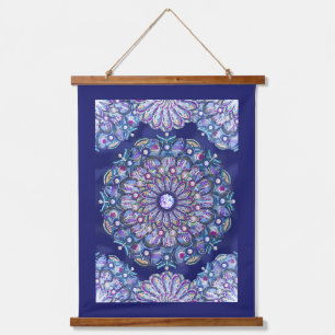 Blaue Rosette Wandteppich Mit Holzrahmen