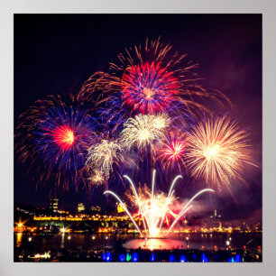 Blaue, rote und goldene Feuerwerkskörper Poster