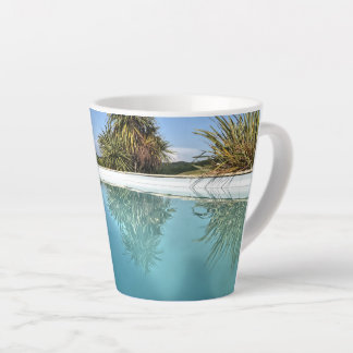 Blaue Schattierungen Latte Tasse