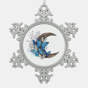 Blaue Schmetterlinge auf hölzernem Halbmond Schneeflocken Zinn-Ornament