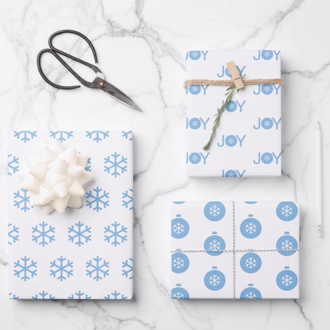 Blaue Schneeflocken, Freude und Weihnachtsbälle Mu Geschenkpapier Set (Vorderseite)