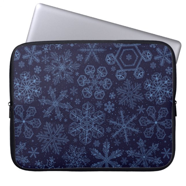 Blaue Schneeflocken Laptopschutzhülle (Vorderseite)