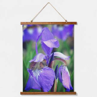 Blaue Schwertlilie mit blasslila Fahne Wandteppich Mit Holzrahmen