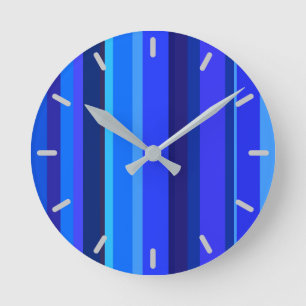 Blaue senkrechte Streifen Runde Wanduhr