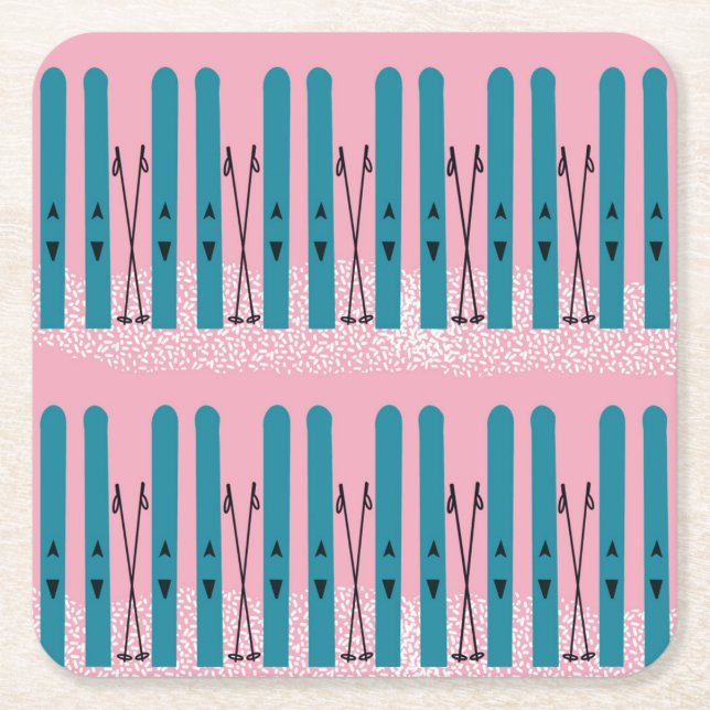 Blaue Skier auf Schnee & rosa Hintergrund Rechteckiger Pappuntersetzer (Vorderseite)