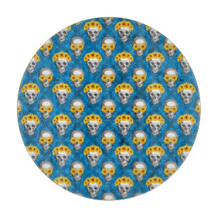 Blaue Skulpturen und Sonnenblumen, Design 1 Schneidebrett