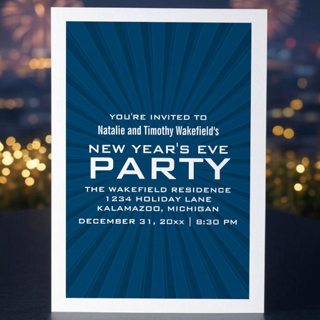 Blaue Sternexplosion Streifen Neujahr Party laden  Einladung (Blue Starburst Stripes New Years Party Invite)