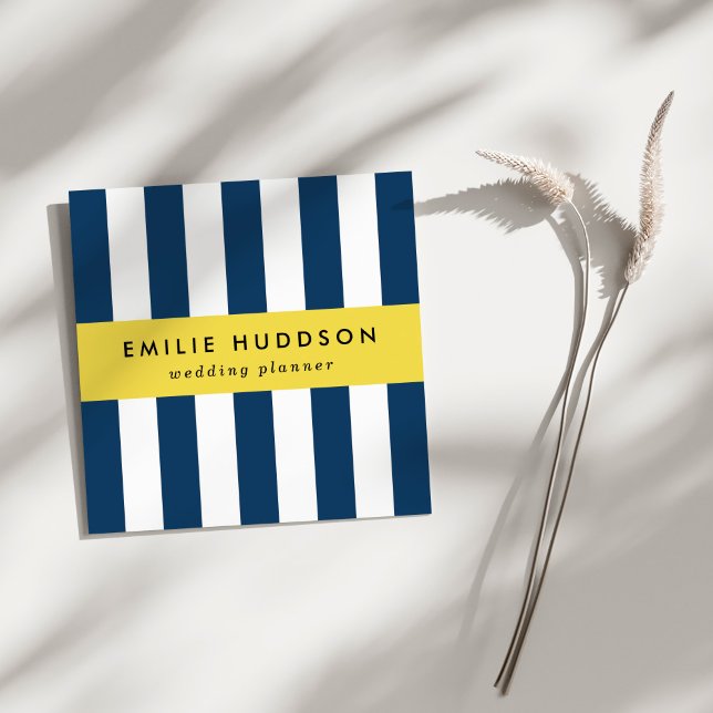 Blaue Streifen, weiße Streifen, gestreiftes Muster Quadratische Visitenkarte (Von Creator hochgeladen)