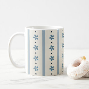 Blaue und cremefarbene Streifen und Blumen Kaffeetasse