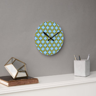 Blaue und gelbe Trellis, Gitter, Quatrefolie Runde Wanduhr