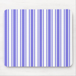 Blaue und weiße Candy-Streifen in Immergrün Mousepad