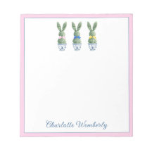 Blaue und weiße Chinoiserie mit Kaninchen-Topiary