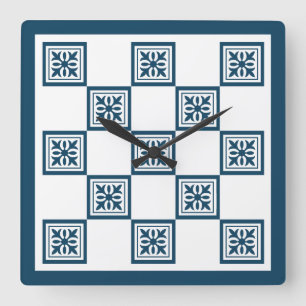 Blaue und weiße Fliesen Quadratische Wanduhr