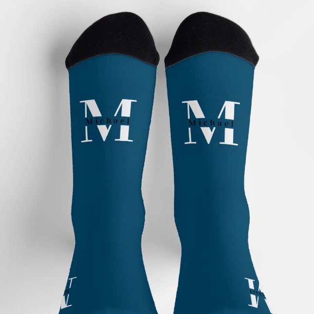 Blaue und weiße moderne klassische Monogramm Socken (Oben)