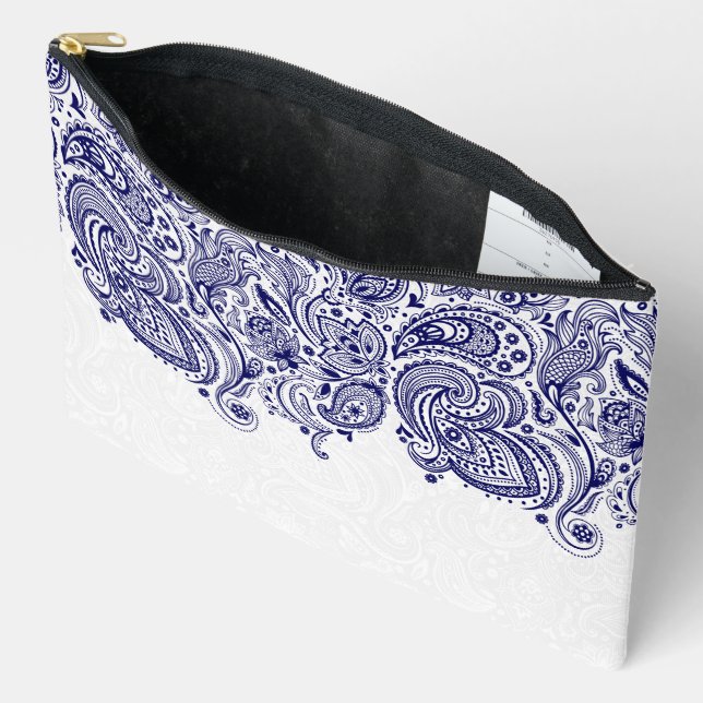 Blaue und weiße Paisley-Spitzen Zubehörtasche (Offen)