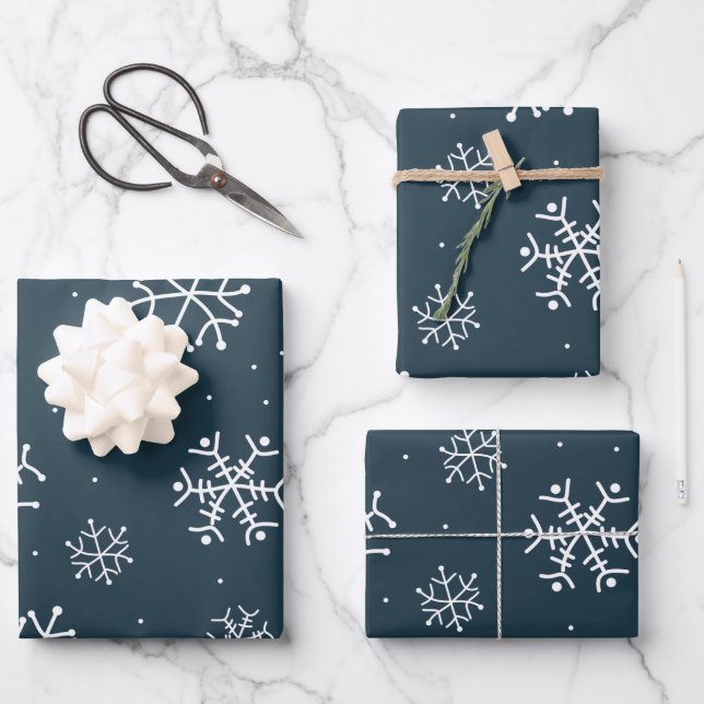Blaue und weiße Schneeflocken  Geschenkpapier Set (Vorderseite)